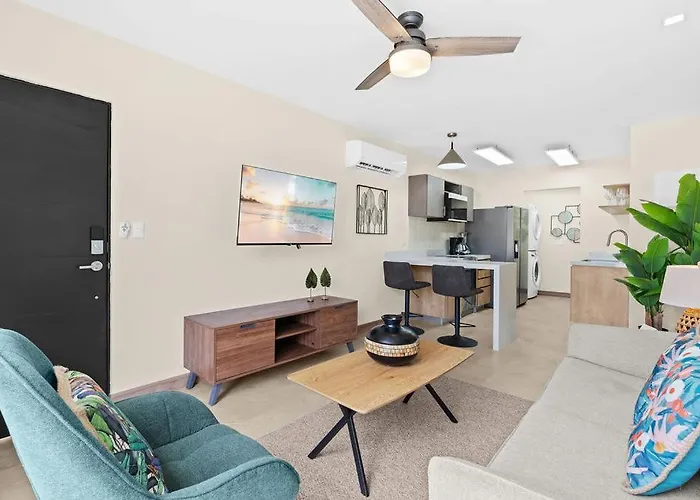 Cozy 2 Bed Unit In * Coco